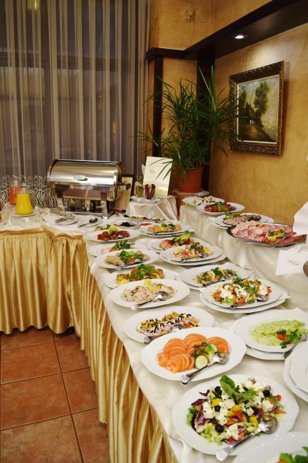 Apartamenty Koci Ogon Torun Bagian luar foto